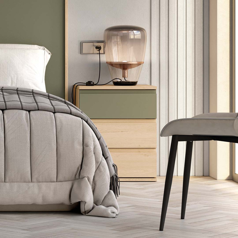 Mesita de noche tres cajones NILO II