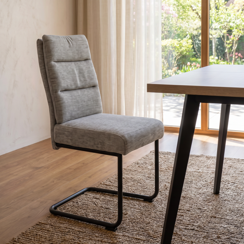 Silla de salón tapizada ANDREA