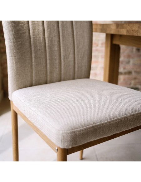 Silla de salón tapizada NEREA