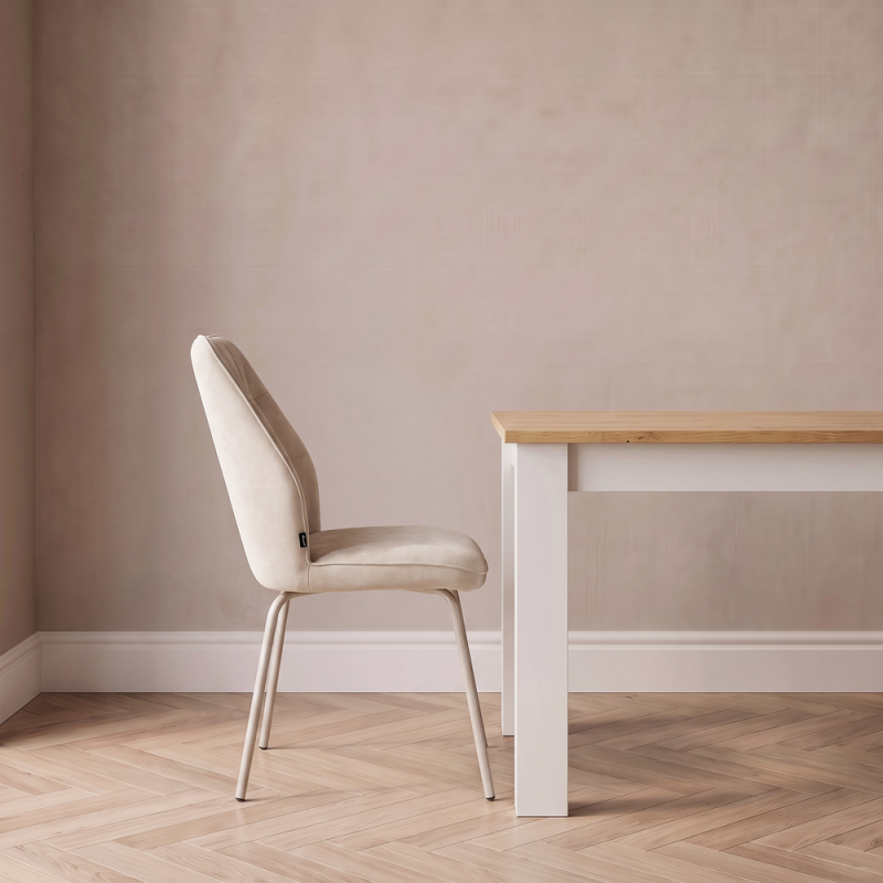 Silla de salón tapizada YARA