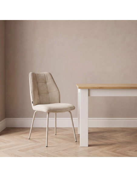 Silla de salón tapizada YARA